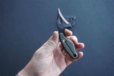 Non-Metallic Knives – DULL BOY BLADES