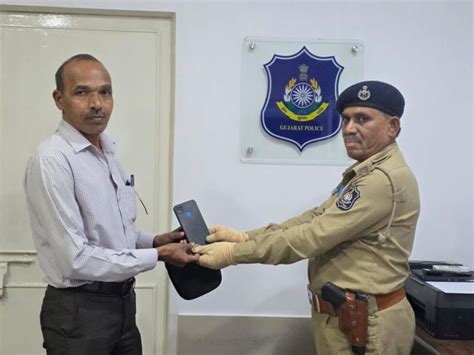 Police traced 8 mobile phones worth Rs 1.83 lakh through CEIR portal ...