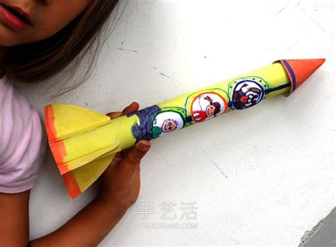 保鲜膜筒手工制作六一儿童节火箭玩具_手艺活网