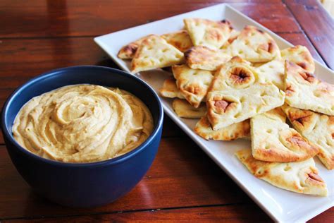 Lemon Hummus with Grilled Naan - Easy Peasy Eats