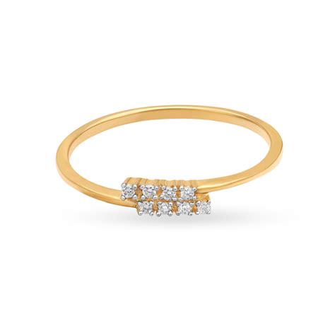 Dazzling Gold and Diamond Finger Ring