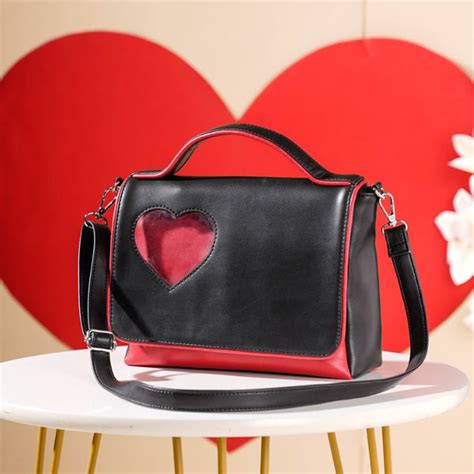 Heart Sling Bag Black And Red Online - Premium Sling Bag | Nestasia