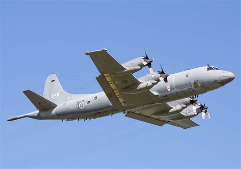 Canadian Air Force Lockheed P-3 Orion CP-140 Aurora with tail 140103 at ...