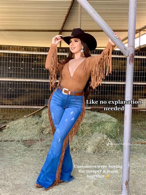 Pin by Mariarosas on Western wear outfits | Country chic outfits, Cute ...