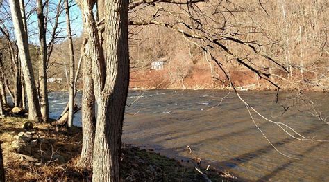 COWGER'S RIVERSIDE CAMPGROUND & RENTALS (Webster Springs) - Campground ...