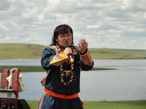 呼麦大赛将在满洲里举办——独家回放上届经典瞬间|内蒙古|呼麦_凤凰旅游