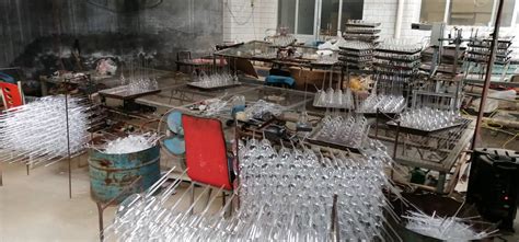 河北河间：工艺玻璃借力“一带一路”闯市场_图片新闻_中国政府网