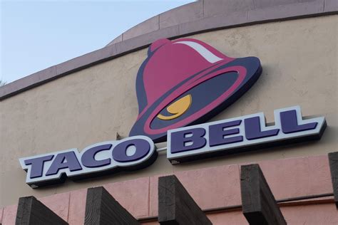 Being a Manager at Taco Bell Has a Much Higher Salary Than You Thought
