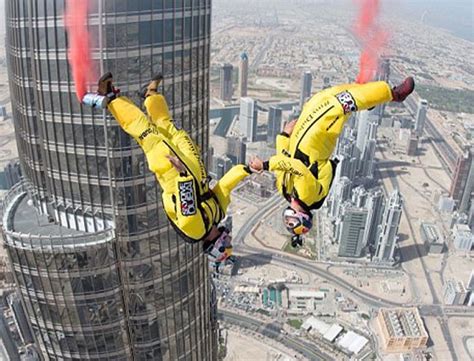 迪拜：世界最高建筑 跳出世界纪录_ 视频中国