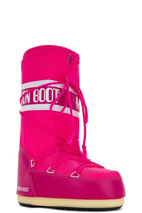 MOON BOOT | Fall 2024 Collection | FWRD