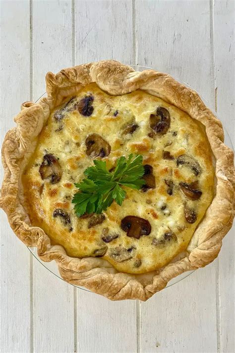 Mushroom Quiche Recipe with Puff Pastry Crust