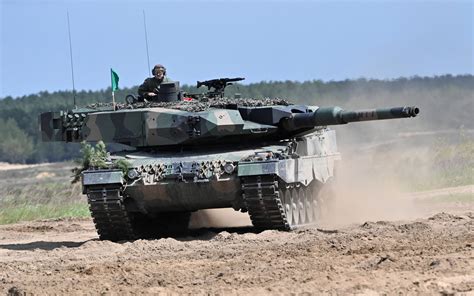 Challenger 2 Tank