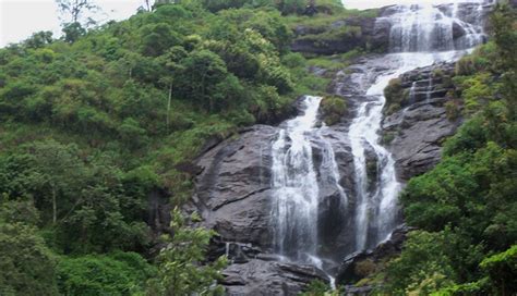 8 Amazing Waterfalls To Visit in Munnar - lifeberrys.com