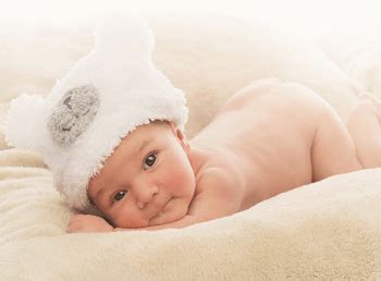 今年10月份出生的男宝宝名字大气有涵养-宝宝100分起名