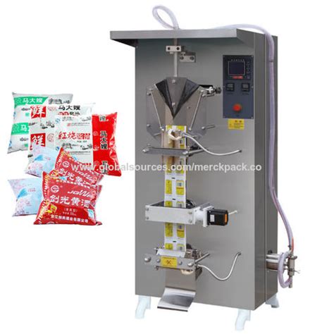 Robots Packing Water Machine 的图像结果