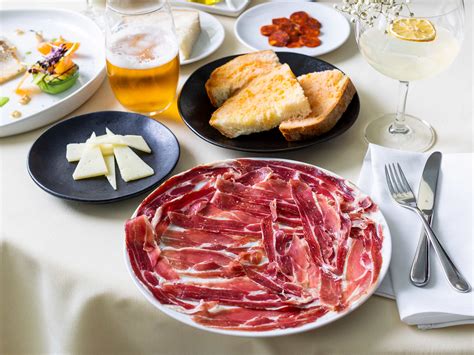 The 21 Best Restaurants And Bars In Montrose - Houston - The Infatuation