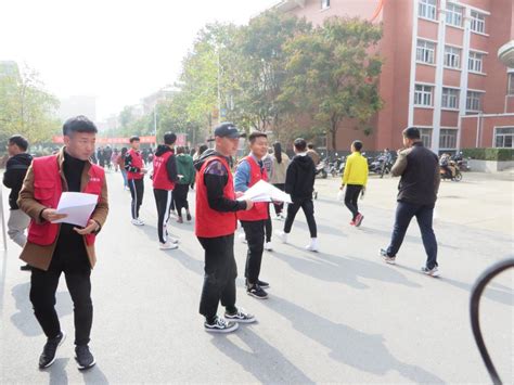 创建最美滁职校园，传媒系学生在行动-滁州职业技术学院