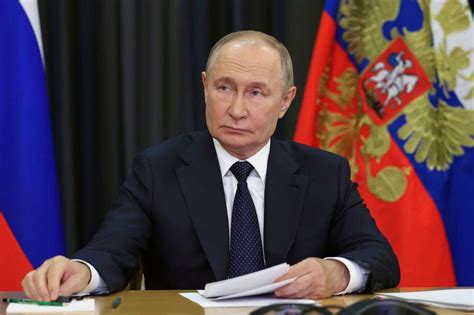 Vladimir Putin advisor says Russia 'must prepare to strike Europe with ...