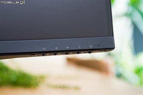 165Hz極速更新 微星MSI OPTIX AG32C & MAG24C 電競曲面顯示器試用 - Mobile01