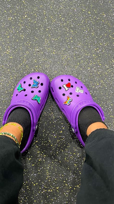 Purple crocs – Artofit