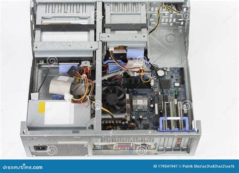 Old Computer Inside 的图像结果