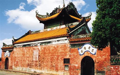 Introduction of Gongcheng County Wu Temple - www.asiavtour.com