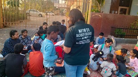 Mumbai: An evening with the volunteers who teach and feed poor children ...