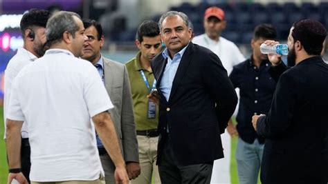 Asia Cup Trophy chaos takes internet by storm, netizens troll Mohsin ...