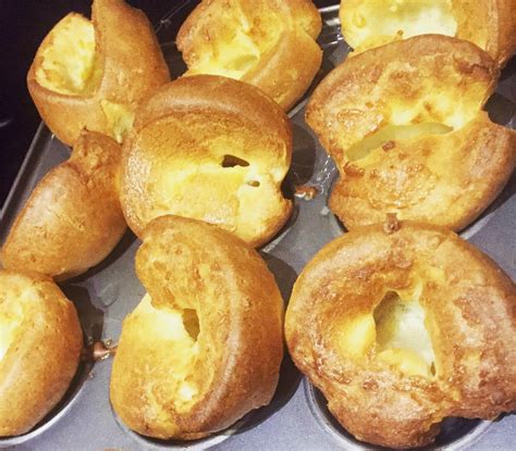 Yorkshire Pudding Recipe | The Mini Mes and Me