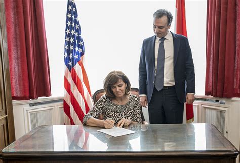 Women Politicians Hungary 的图像结果