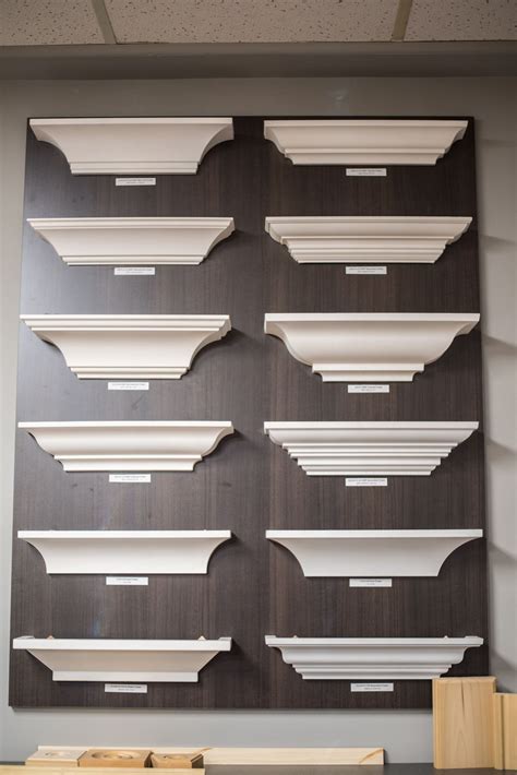 Showroom Crown Moulding | House ceiling design, Cornice design, Home ...