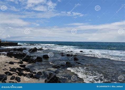 Niumalu Beach at Kailua Bay in Kailua-Kona on the Big Island in Hawaii ...