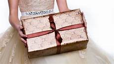 Creative Wedding Present Ideas by 11 Unique Creative Wedding Gift Ideas On A Cheap Budget Creative Wedding Present Ideas