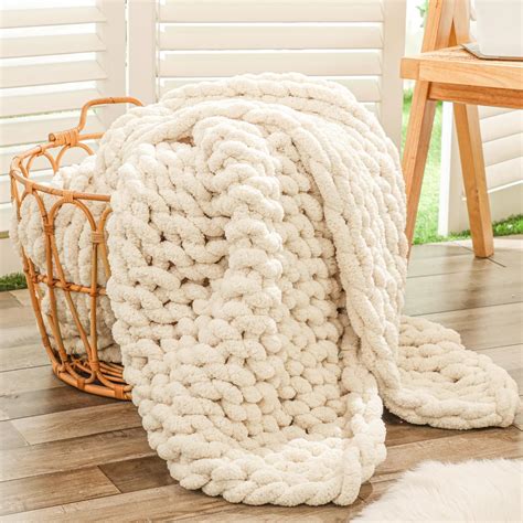 Bigacogo Chunky Knit Blanket Throw 40"x60", 100% Hand Knitted Chenille ...