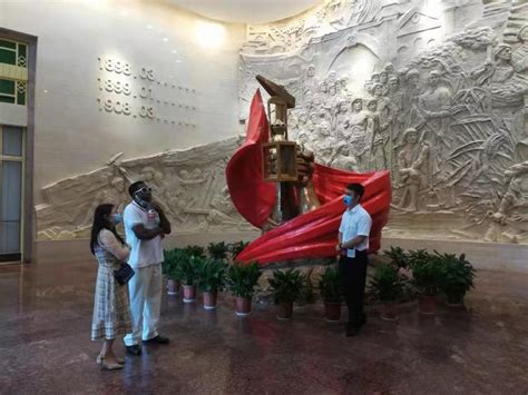 我校组织新聘外籍教师参观红色文化纪念场馆-萍乡学院党委宣传部网站