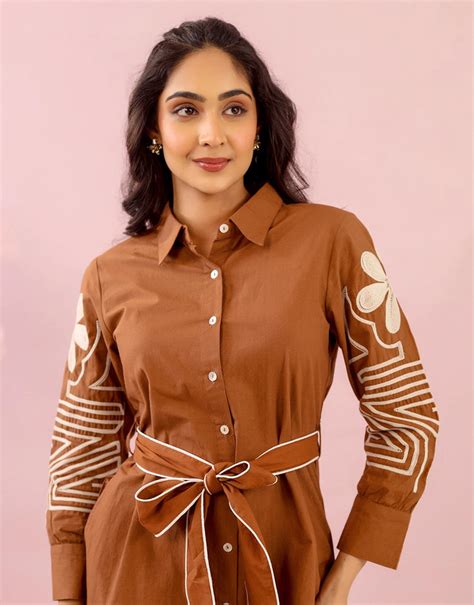 SIENNA BROWN DORI EMBROIDERED SHORT DRESS – Studio Misri