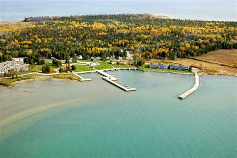 Baileys Harbor Yacht Club in Baileys Harbor, WI, United States - Marina ...