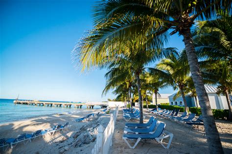 Álomutazás a szigetre, ahol valószínűtlenül kék a víz: Turks- és Caicos ...