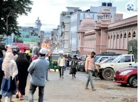 Commercial Street 的图像结果