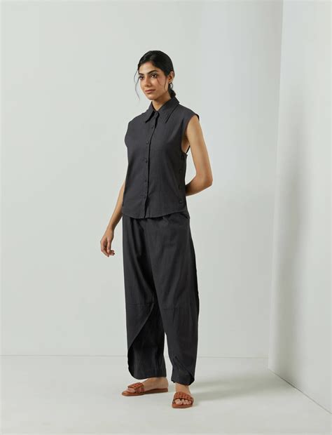 Buy this Oxford Ash Co-ord Set by Markkah Studio on Refash – REFASH