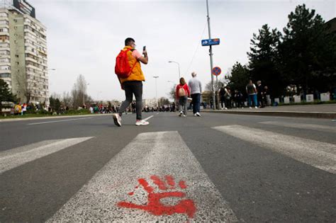 Fitch Agency: Students’ Protests Have No Effect on Serbia’s Economic ...