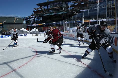 Hockey Outside 的图像结果