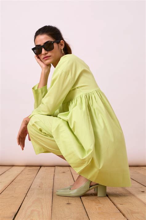 Sets – The Summer House