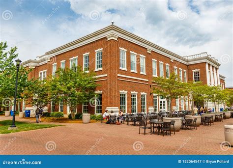Courtyard Dining Hall at Western Carolina University Editorial ...
