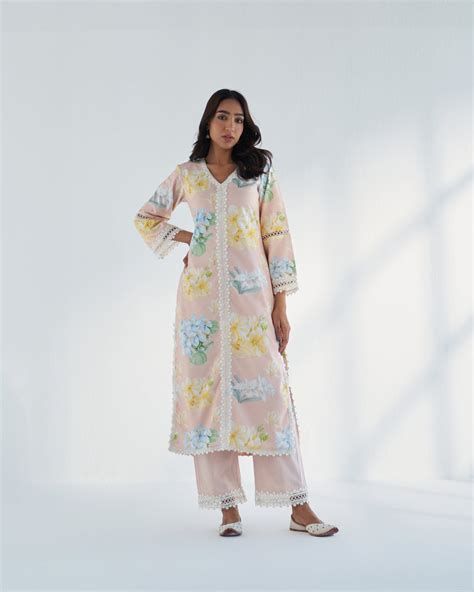 Arfa Kurta Set – Roze