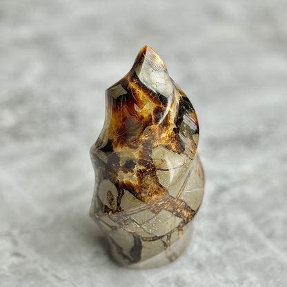 Septarian Flame with Druzy - 1 kg | Helps with Past & Current Life Reg ...