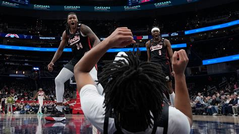 Shaedon Sharpe makes a case for the best dunk in the NBA this season ...