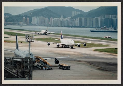 Kai Tak Airport in 1998