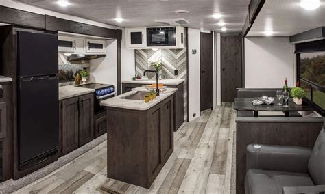2022 Sportsmen® SE 303QBSE Travel Trailer | KZ RV