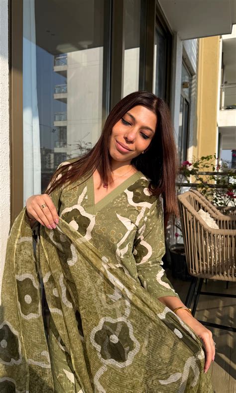 Cotton Olive Shibori Print Kurta & Pants with Kota Doria Printed Dupat ...